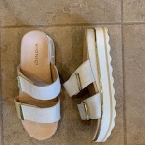 Vionic Brandie Platform Sandal